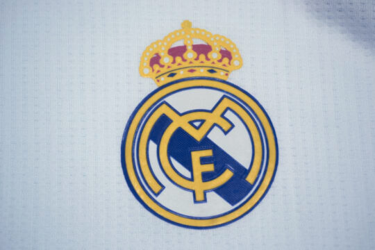 Real Madrid Emblem - Real Madrid 2015-2016 Home Long-Sleeve Jersey