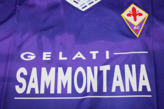 Shirt Front Closeup -Fiorentina 1994-1995 Home Short-Sleeve Jersey