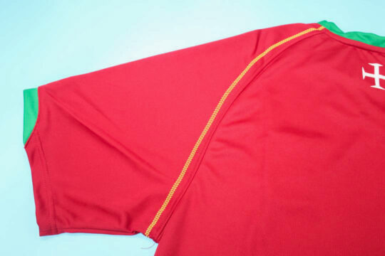 Shirt Sleeve Closeup - Portugal 2006-2008 Home Short-Sleeve Jersey