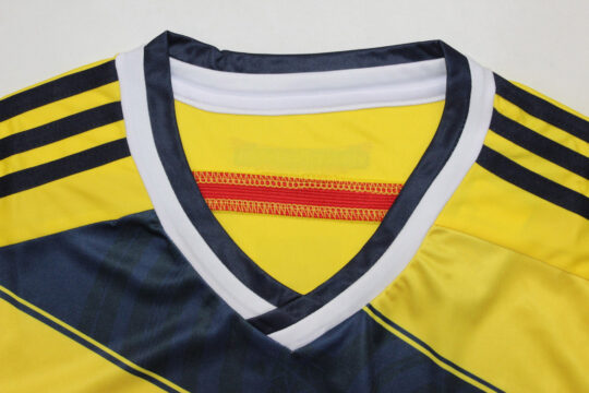 Shirt Collar Front - Colombia 2014 Home Short-Sleeve Jersey